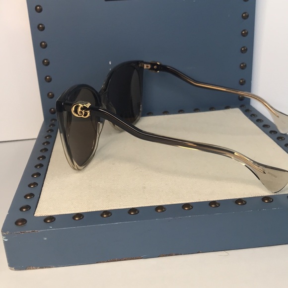 New - GUCCI GG1010s 002 double-G temples and a large coverage area for full pr… - Picture 10 of 16